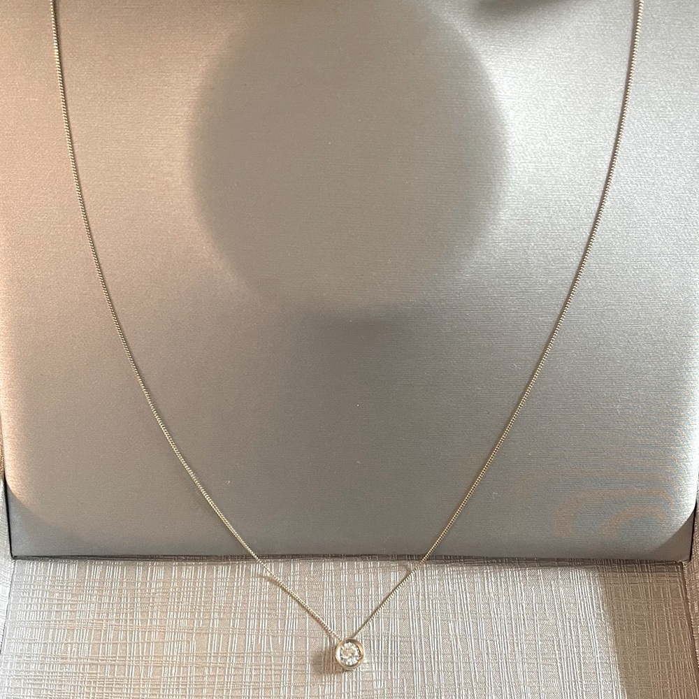 10kt Gold 1/6 Carat Diamond Necklace